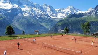 Courts de tennis extérieurs Chalet sportif