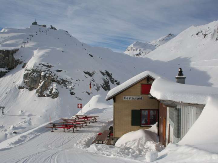 Schilthorn hut