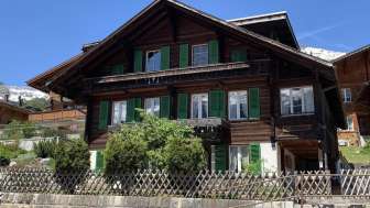 Grindelwald renovated 4,5 room apartment top location cable cars 4-5 persons