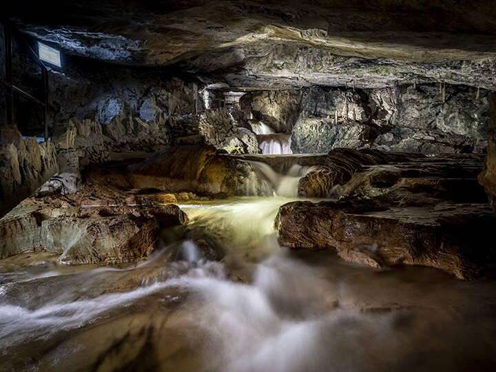 15% discount: St. Beatus Caves incl. Cave Museum with shop