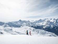 Skieurs et snowboardeurs à Hasliberg