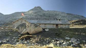 Alpine hut Bäregg