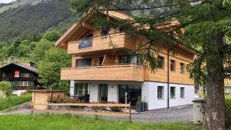 Chalet Wolf