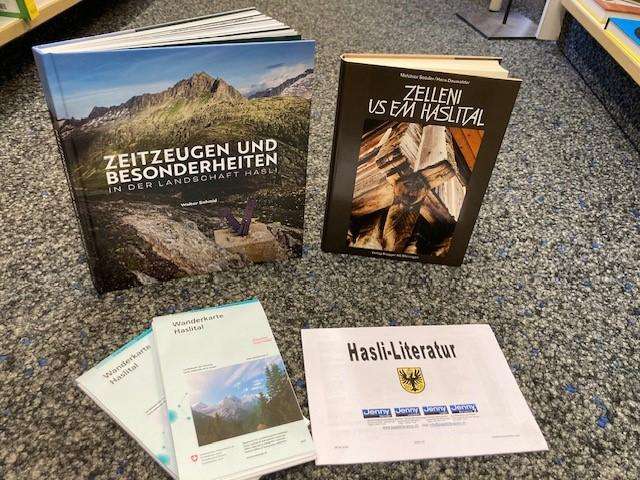 10% discount: Haslital hiking map and the entire Haslital literature range