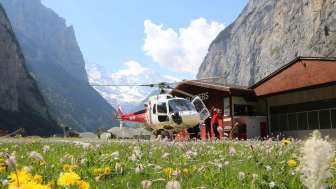 Helicopter sightseeing flights with Air-Glaciers