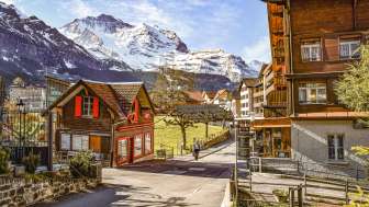 Village tour Wengen