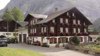 Steinacker 2-4 Bett Wohnung