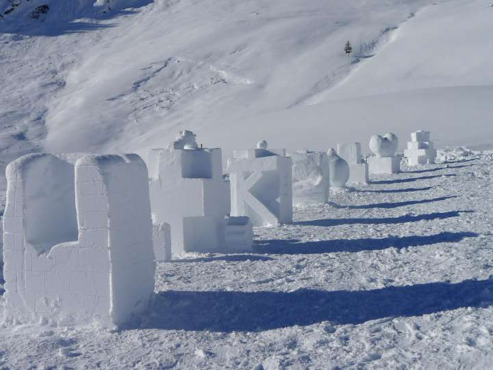Schneeskulpturenbau