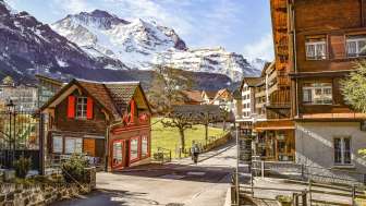 Village tour Wengen