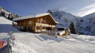 Restaurant Aussenansicht Winter