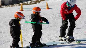 Skischule Mürren Kindergelände Gruppenunterricht