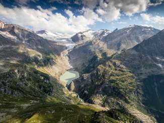 Aerial views of the Trift region, the Susten region, and Gadmental, featuring the Gadmer Dolomites and the Trift Glacier.