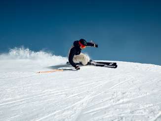 Skiers on the First in the morning sun.