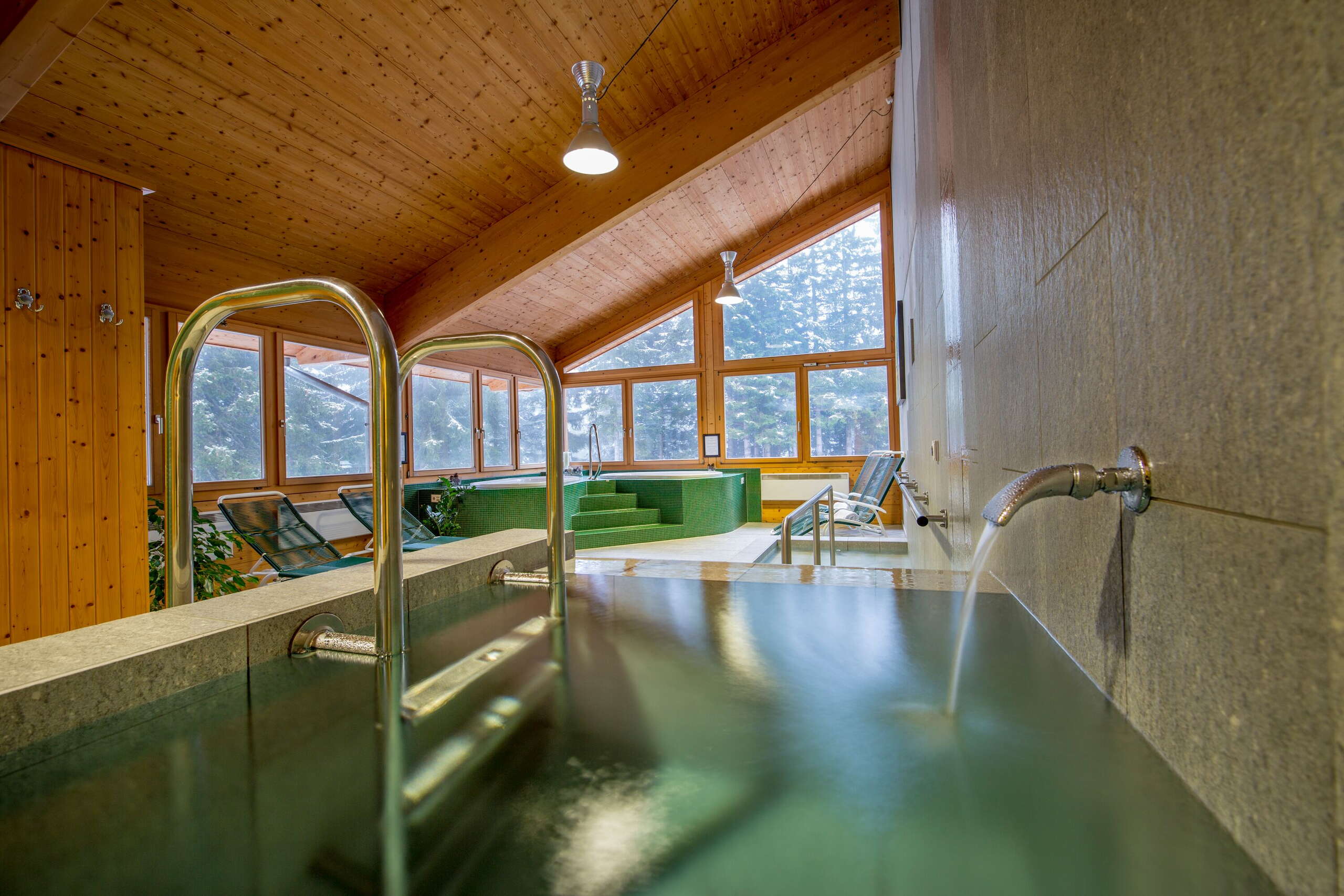 cold water basin in the Grimsel Hospice.