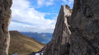 Aussicht zwischen den Felsen