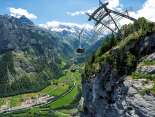 Neue Schilthornbahn 20XX fährt hoch aufs Schilthorn.